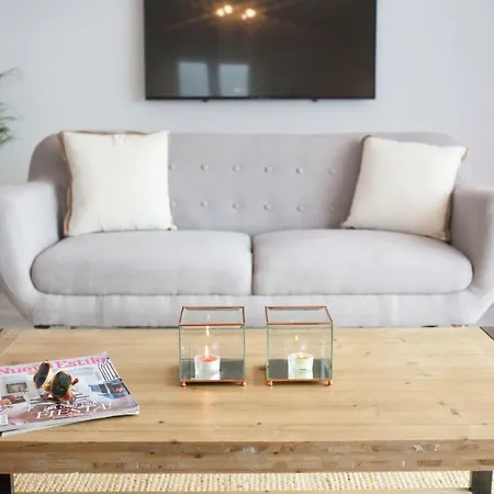 Banus Duplex Waterfront Apartment *